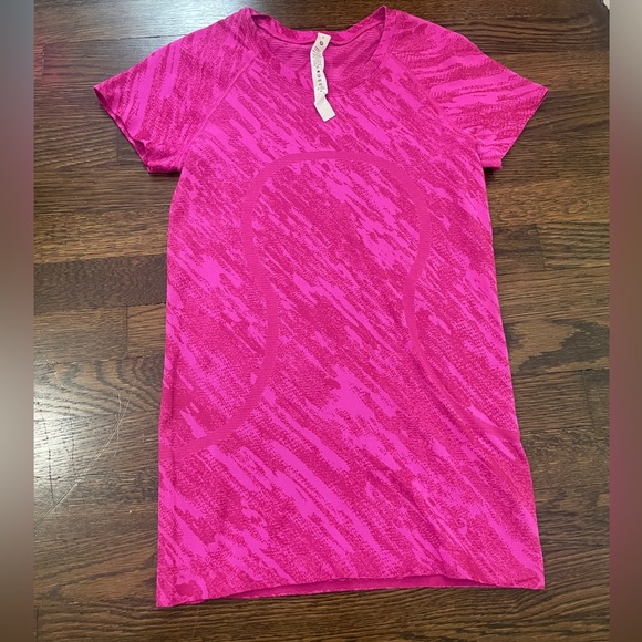 Lululemon Sonic Pink Camo Color Swifly Tech! - Picture 1 of 4
